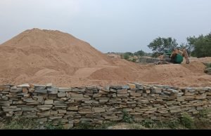 रेत का साम्राज्य ढहाया